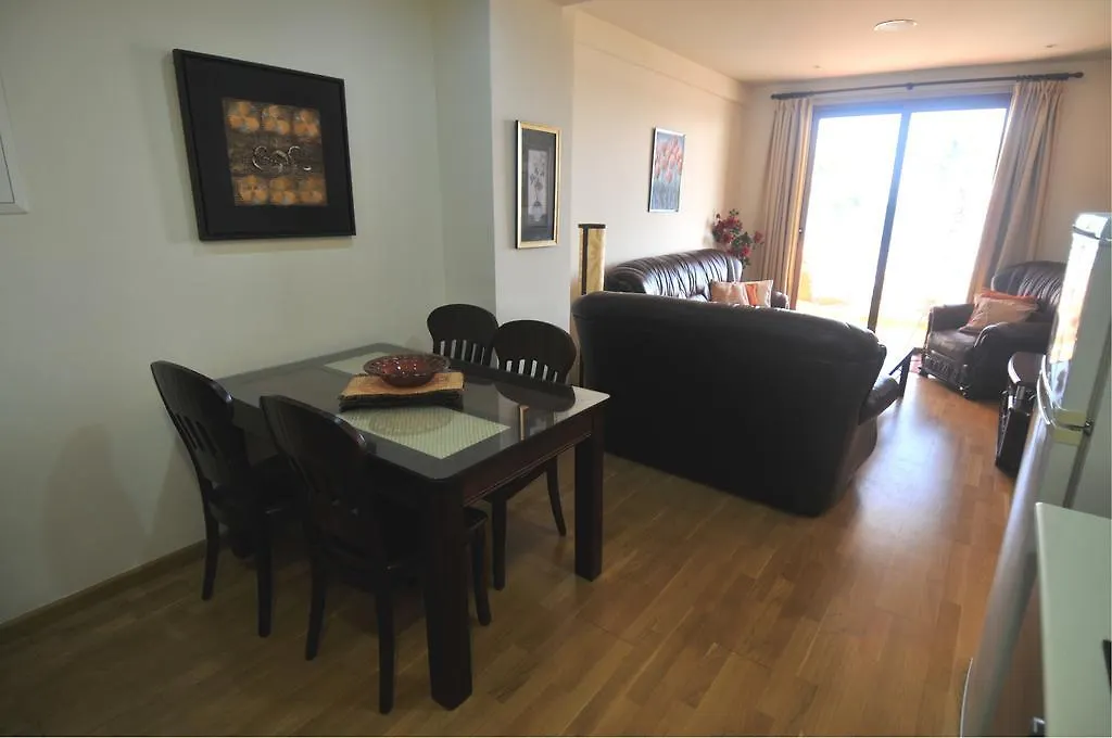 Ithaki Phinikoudes Apartment No. 202 Larnaca