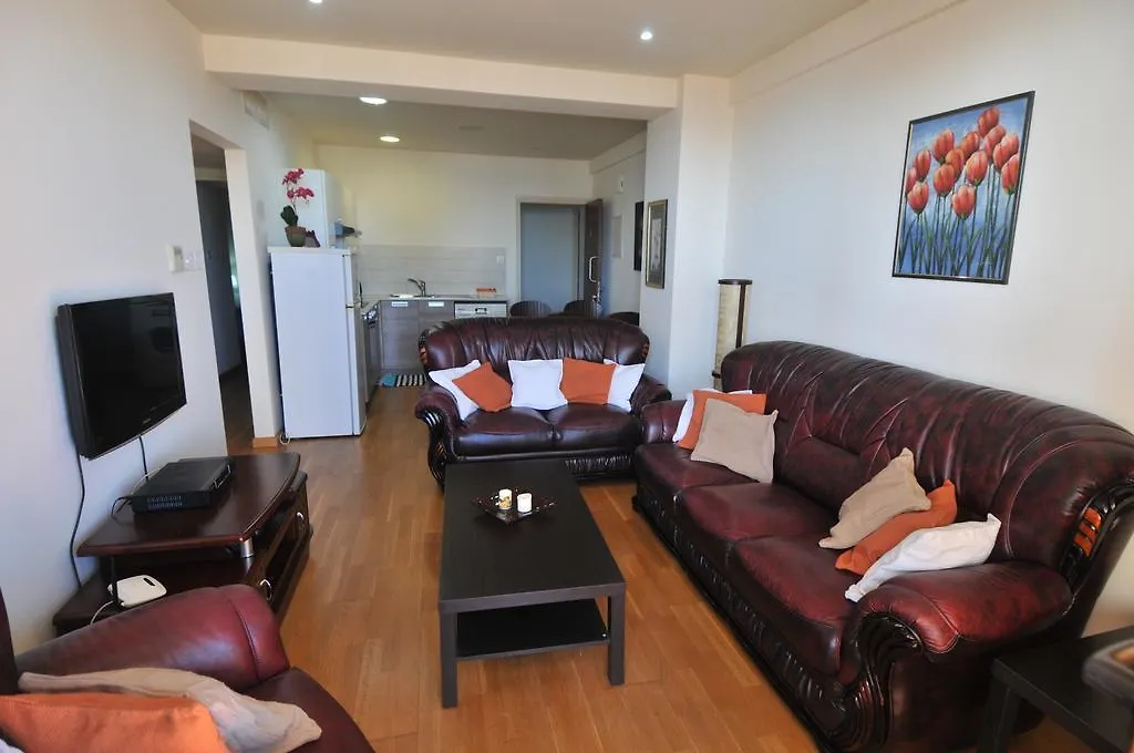Ithaki Phinikoudes Apartment No. 202 Larnaca