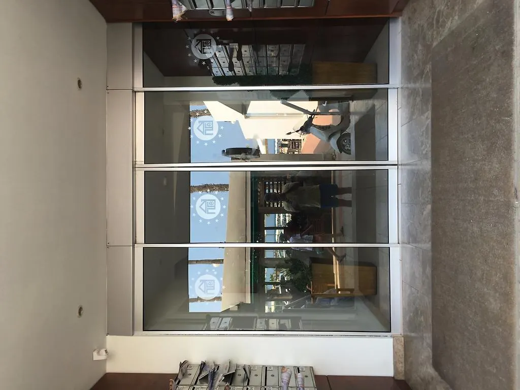 Ithaki Phinikoudes Apartment No. 202 Larnaca