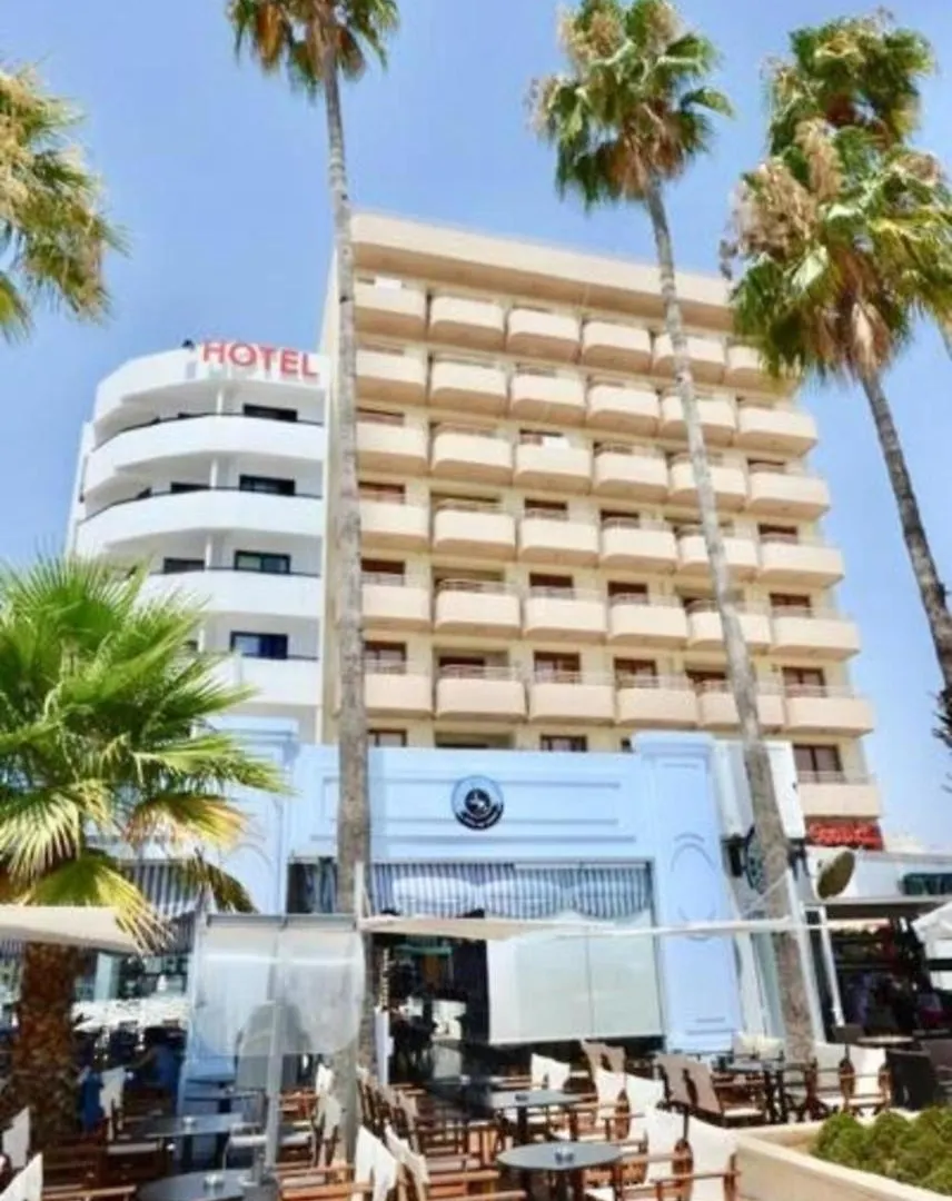 Ithaki Phinikoudes Apartment No. 202 Larnaca