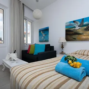 Hotel Opera, Larnaca